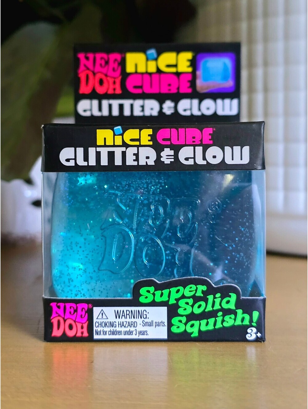 NIB NeeDoh Nice Cube Glitter and Glow - BLUE